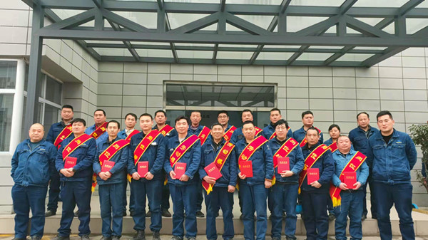 1645437554698491.jpg 崗位標兵合影_副本.jpg